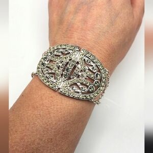 🟢3/$19🟢 Silver Rhinestone Silver Tone Bracelet Small - Medium Size Deco Style